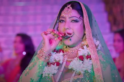 Banaras Ki Paan Bhojpuri Sensation Sweety Chhabra's New Song Inspired By Rekha Goes Viral!