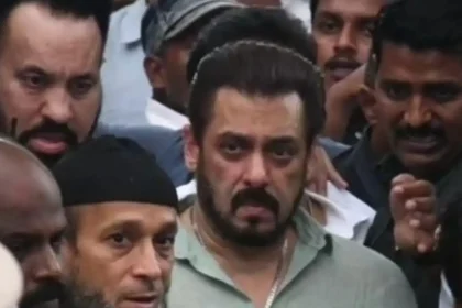 Salman Khan's Photo Went Viral Fear And Sadness Visible In His Eyes