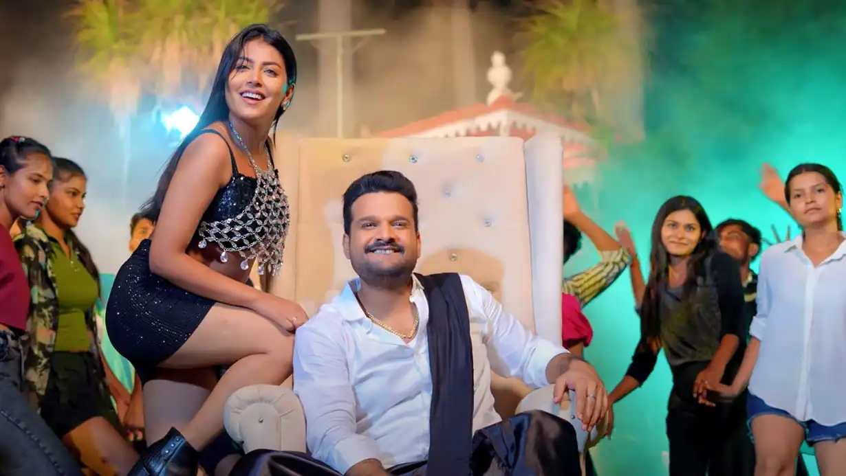 Ritesh Pandey And Ratnakar Kumar's Swag Song Rangdaran Ke Chief Goes Viral