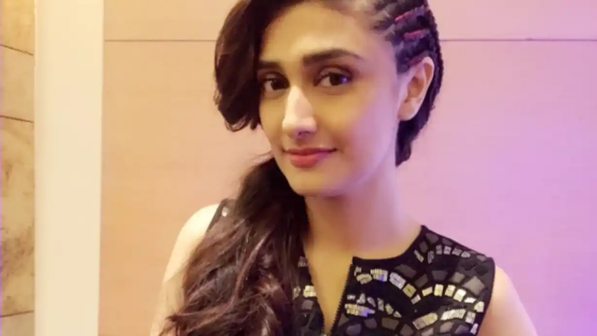 Ragini Khanna Expressed Regret For Working In The Show, Said 'by Making Me A Hot Girl...'