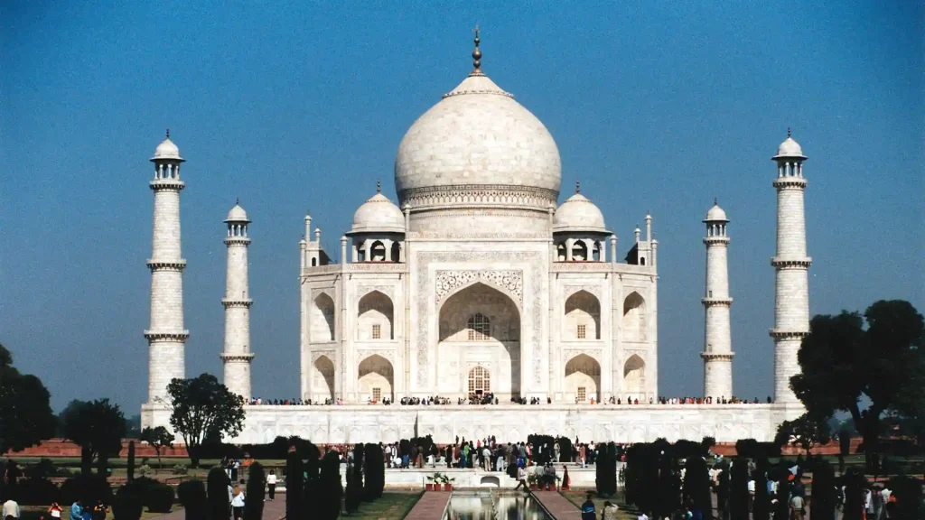 10 Best Places To Visit In Agra