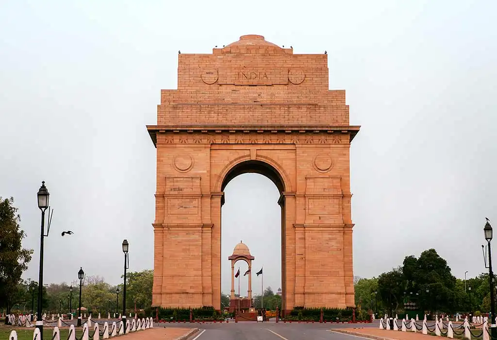 10 Best Places To Visit In Delhi | Delhi Tour