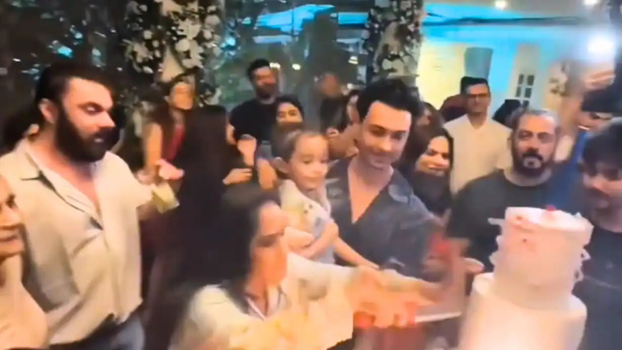 Salman Khan Celebrates Arpita Khan's Birthday