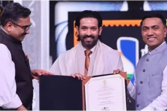 Vikrant Massey Was Honored With Personality Of The Year Award Webp File