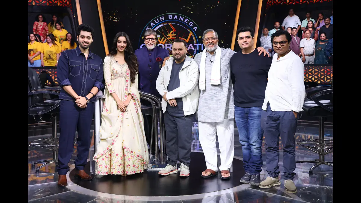 Nana Patekar And Vanvaas Team In Kbc 16