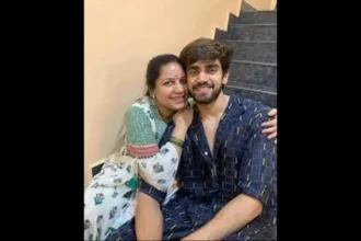 Avinash Mishra With His Mother